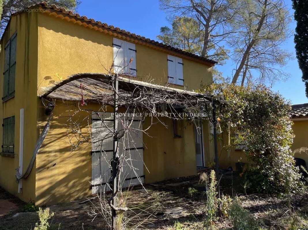 Maison à LORGUES