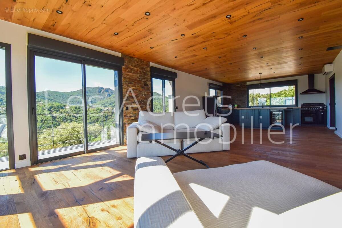 Villa contemporaine avec vue panoramique mer et Estérel - photo 10