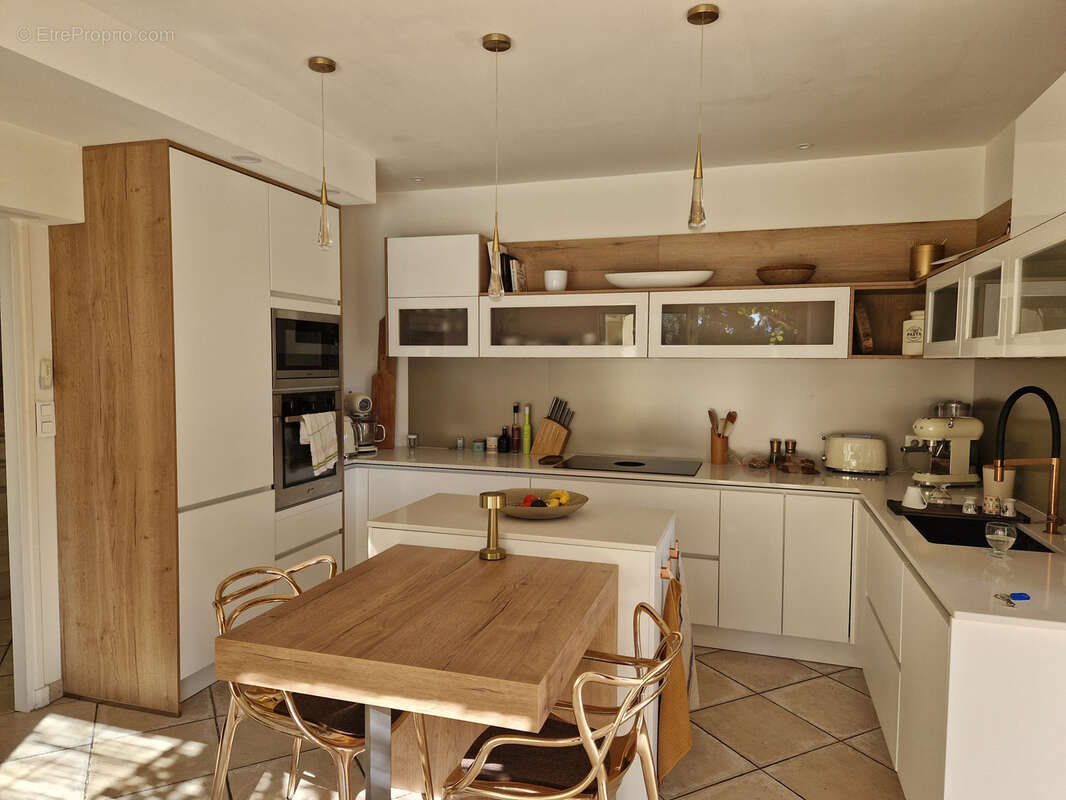 Maison à LA VALETTE-DU-VAR