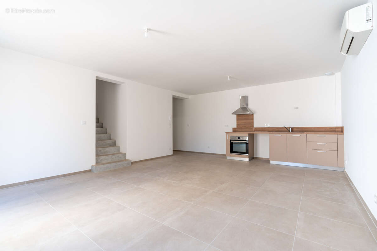 Maison à NIMES