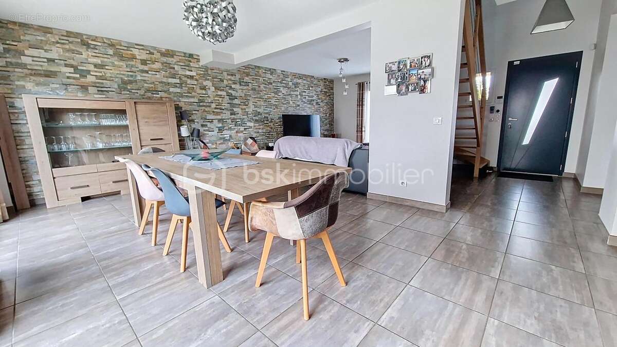 Maison à CLAYE-SOUILLY