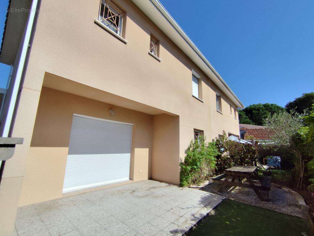 Appartement à LANTON