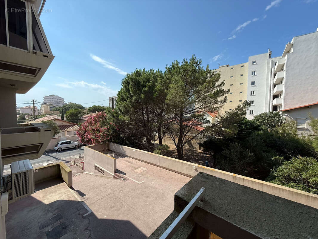 Appartement 2 pièces avec terrasse en front de mer au port. - photo 10