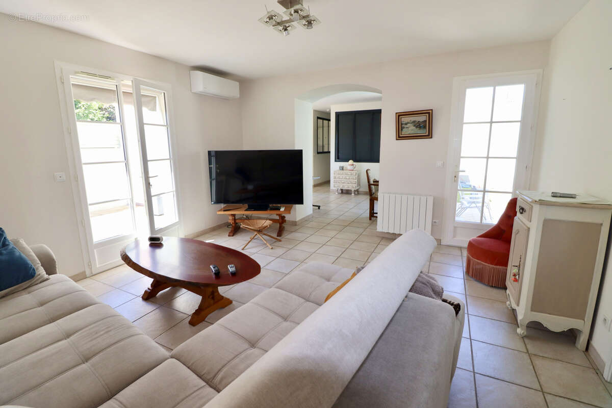 Maison à MESCHERS-SUR-GIRONDE