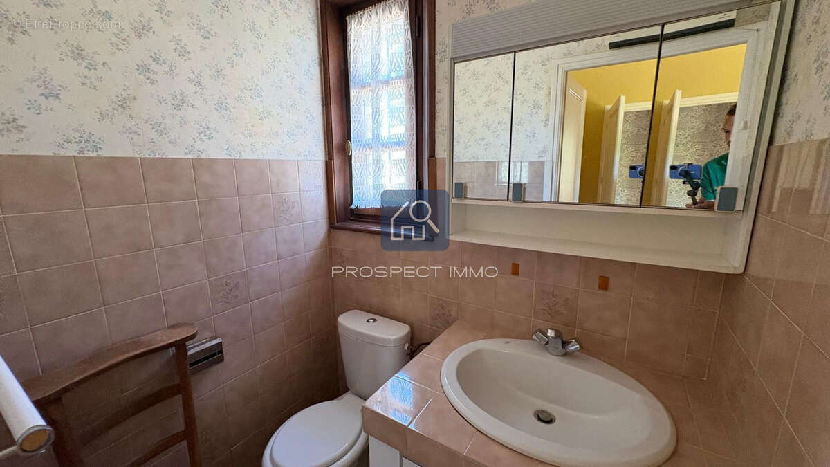 Propriété de caractère avec piscine à Laissac - photo 17