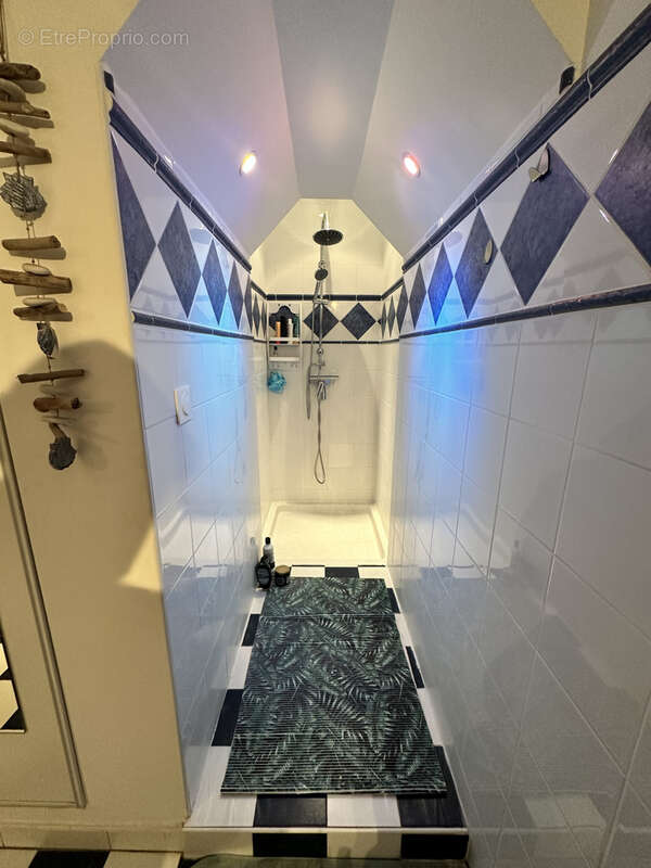 Maison à SAINT-LAURENT-DE-LA-CABRERISSE