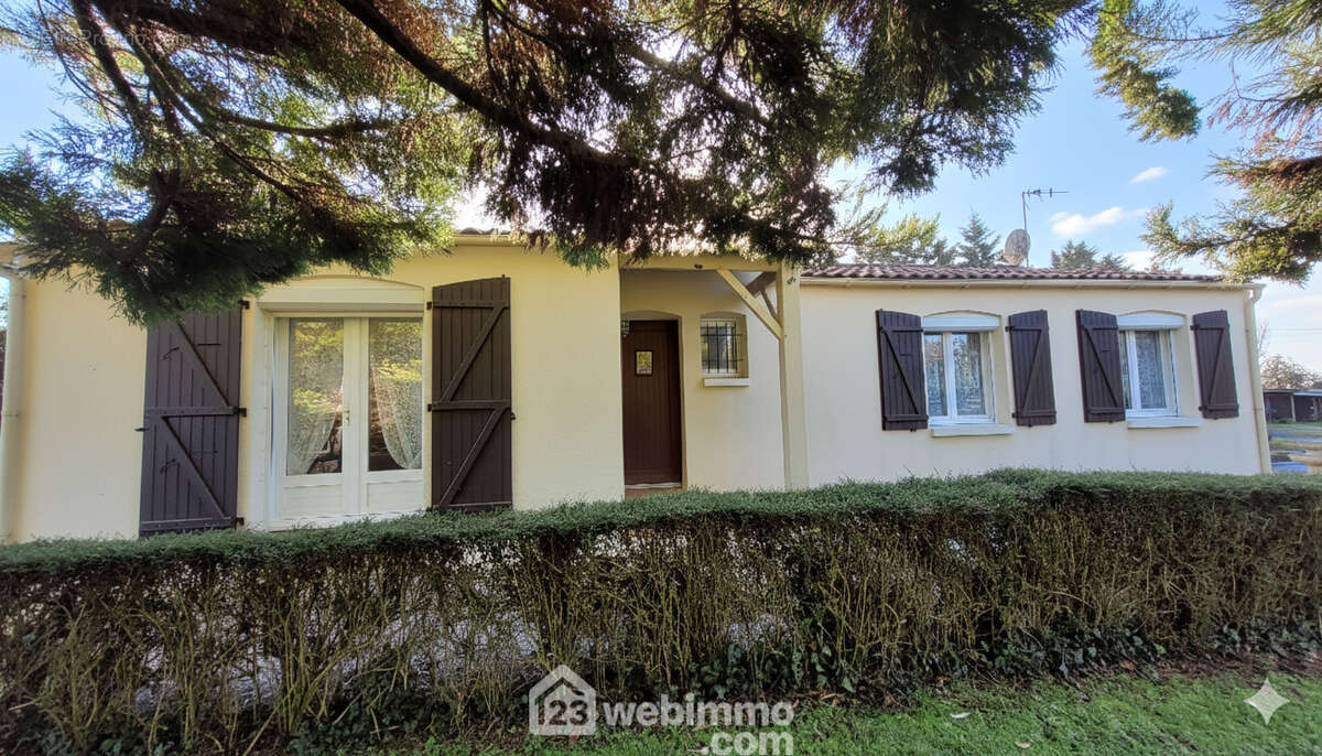 Maison située au calme de 95m² - Maison à LONGEVILLE-SUR-MER