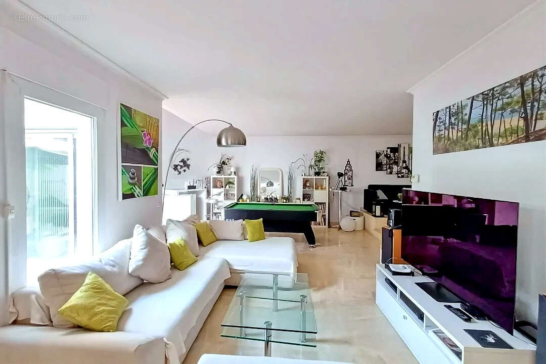 Maison à MONTMORENCY