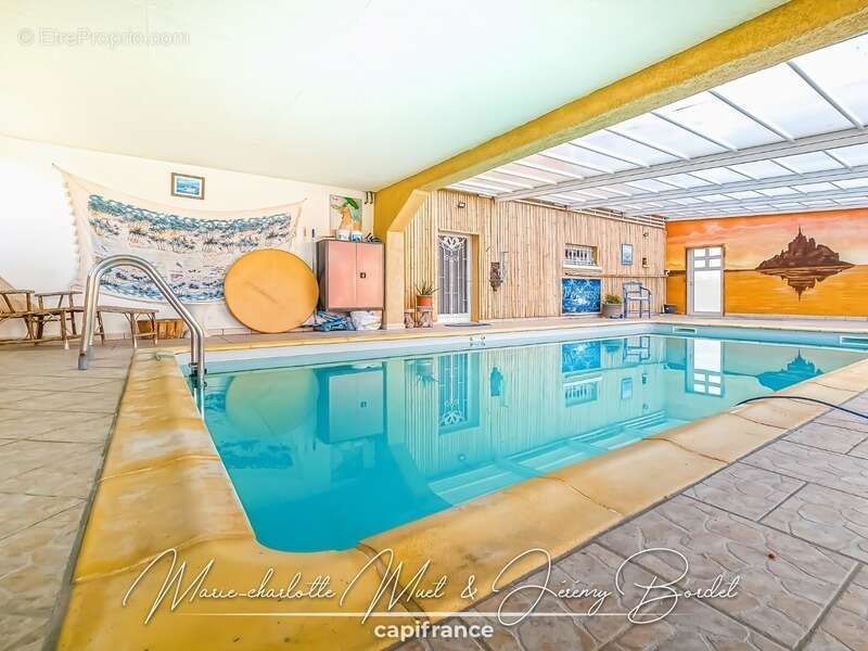 Maison à BAGE-LA-VILLE