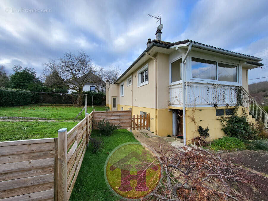 Maison à SAINT-JUNIEN