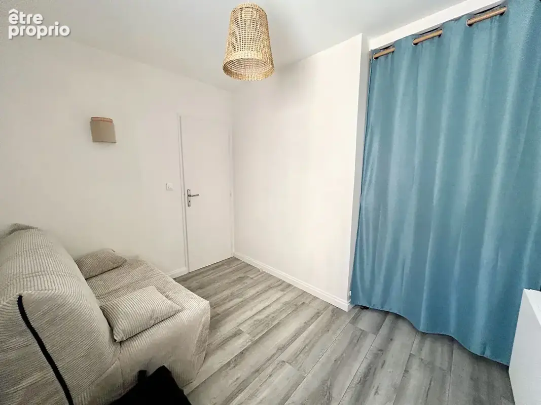 Appartement - T2 bis - 50m2 - Marché central La Rochelle - photo 12