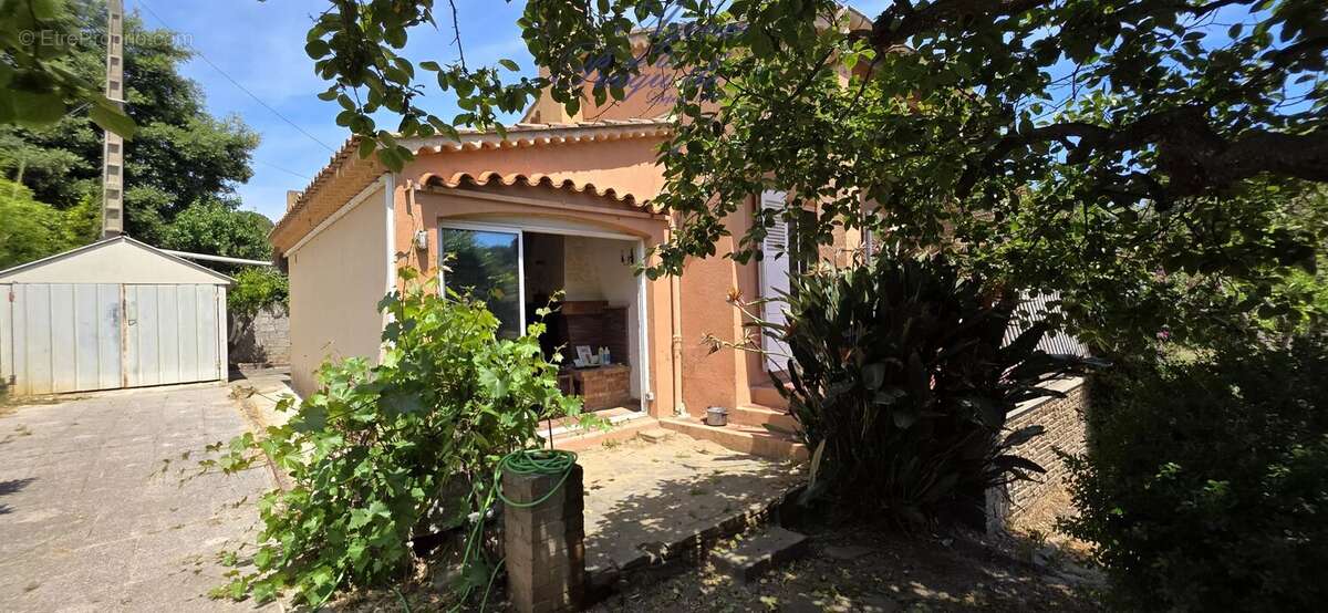 Maison à HYERES