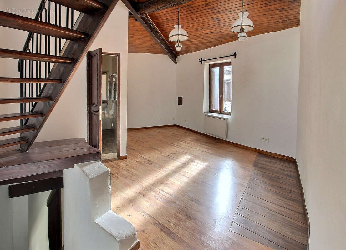 Maison à SAINT-MARTIN-DE-LONDRES