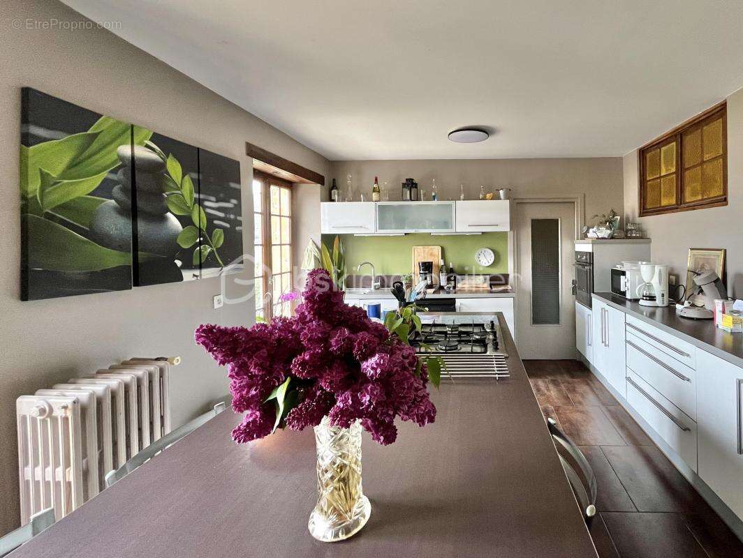 Appartement à BALAN