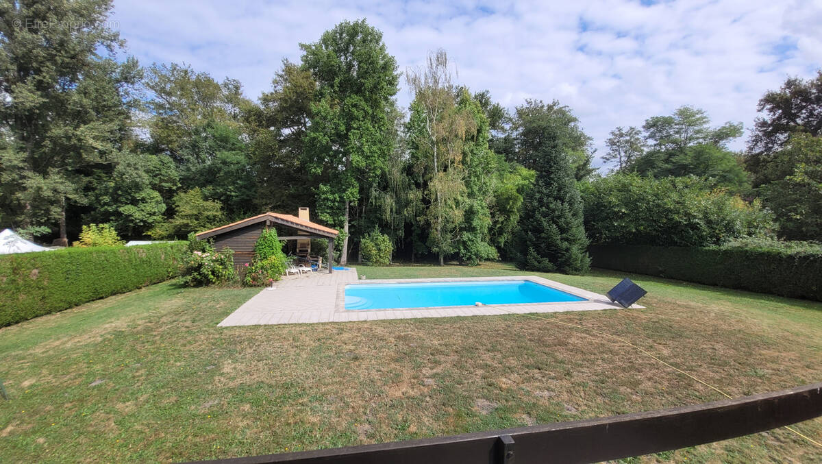 Maison à LIGNAN-DE-BORDEAUX