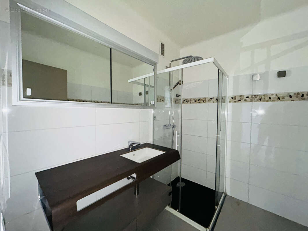Appartement à CAP-D'AIL