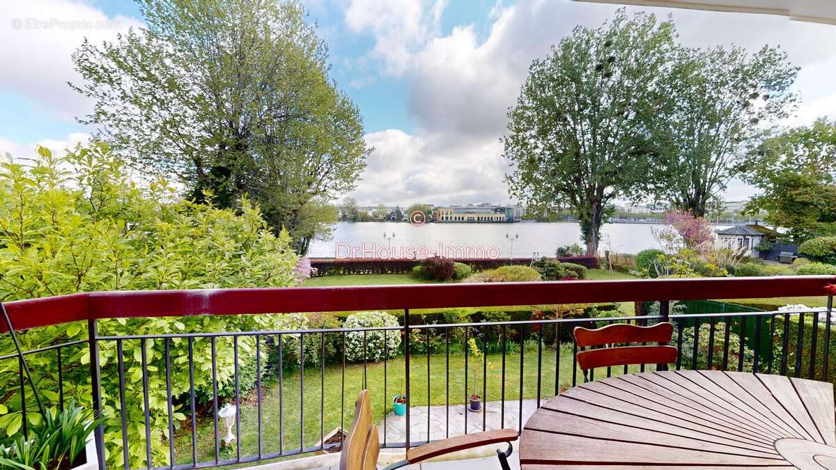 Appartement 173 m² à Enghien-Les-Bains  - photo 22