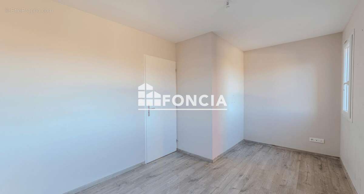 Maison à JASSANS-RIOTTIER