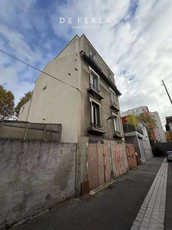 Appartement à L&#039;ILE-SAINT-DENIS