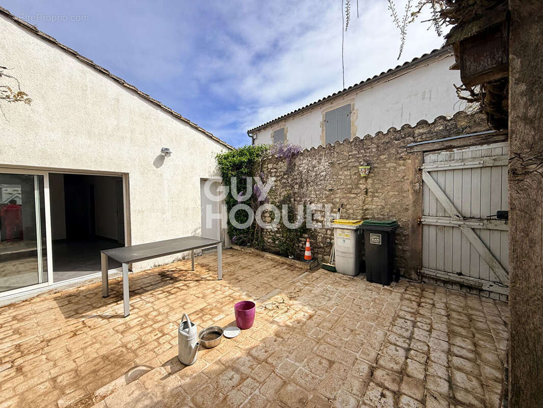Maison à LA FLOTTE