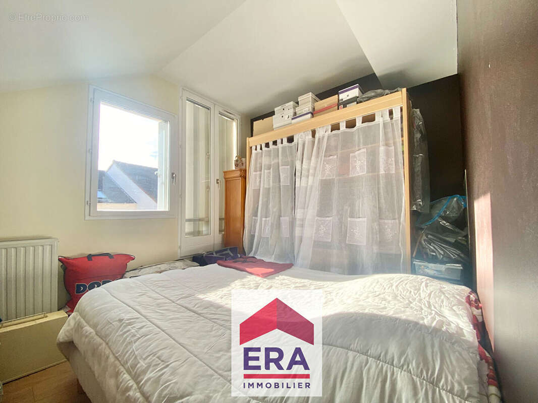 Appartement à SARTROUVILLE