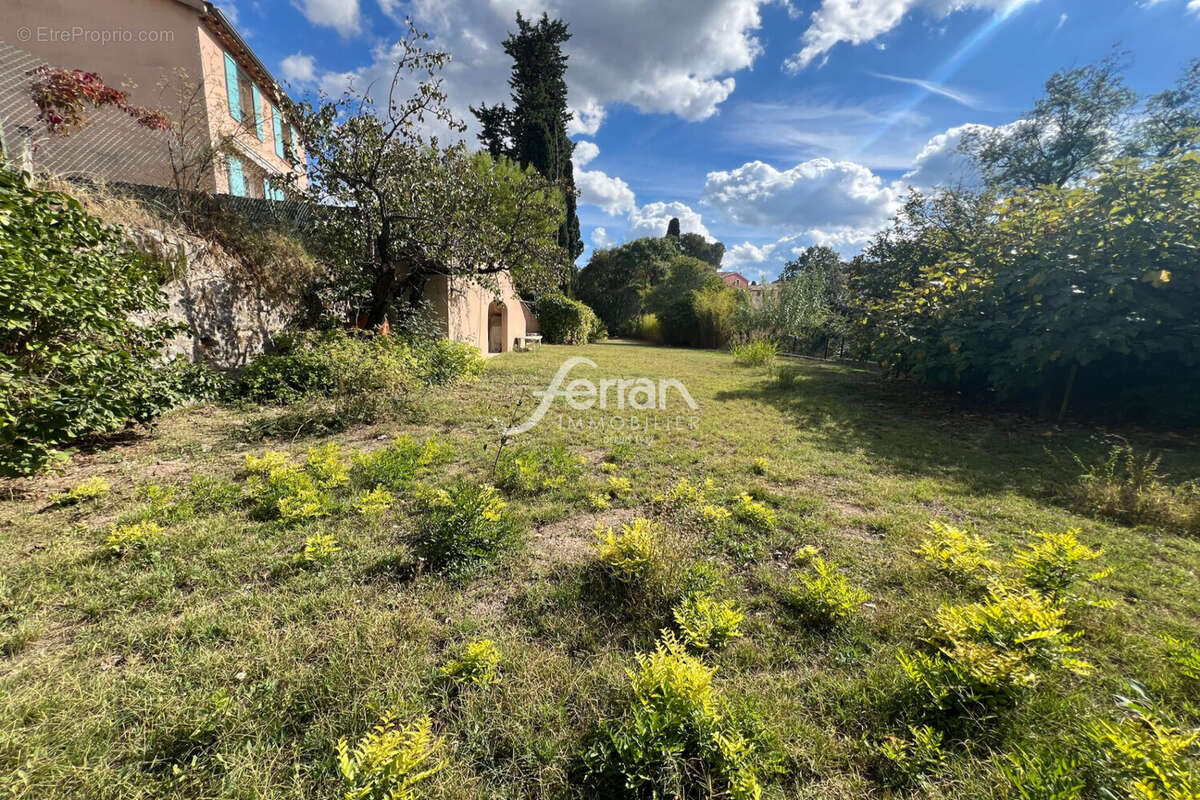 Maison à TRANS-EN-PROVENCE