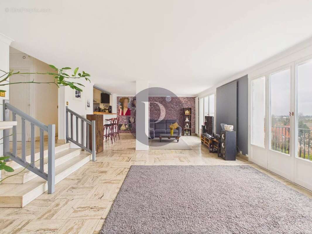 Maison à LE PLESSIS-ROBINSON