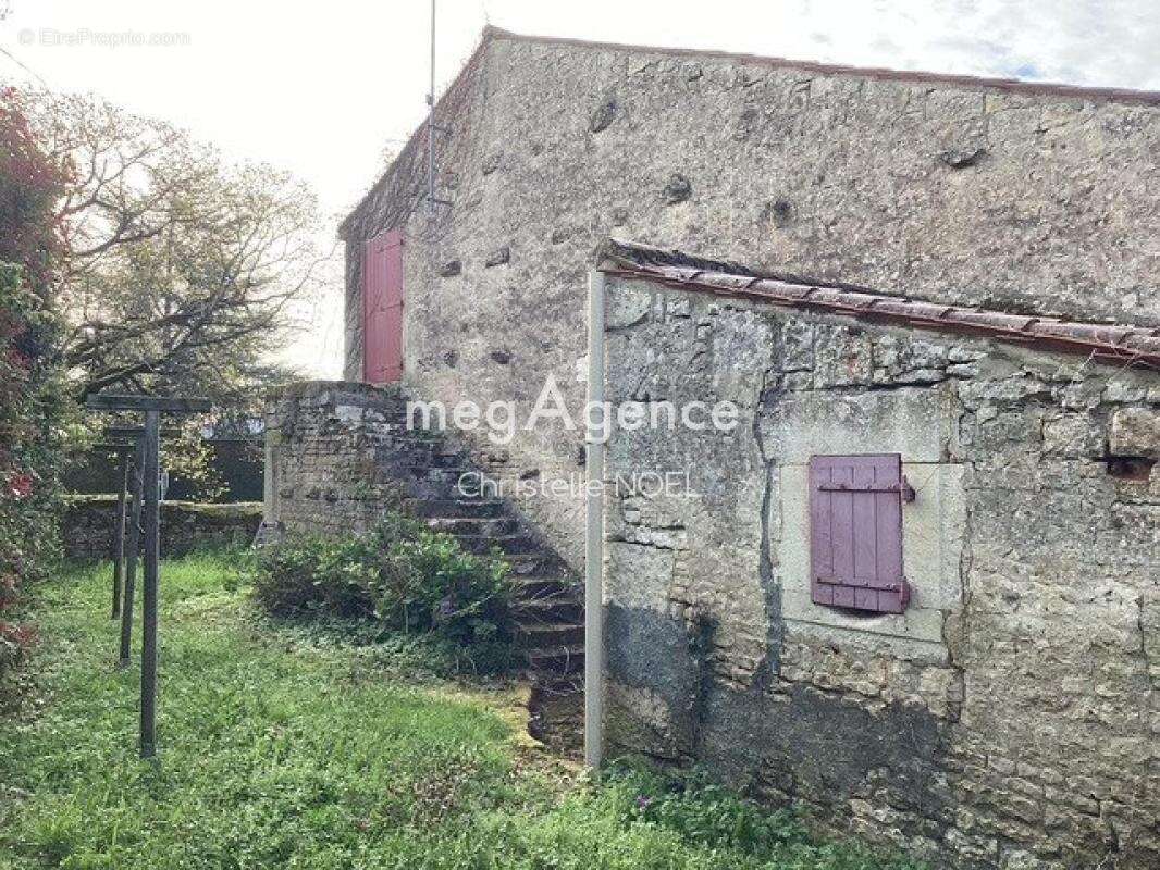 Maison avec du potentiel ,travaux à prévoir - photo 3