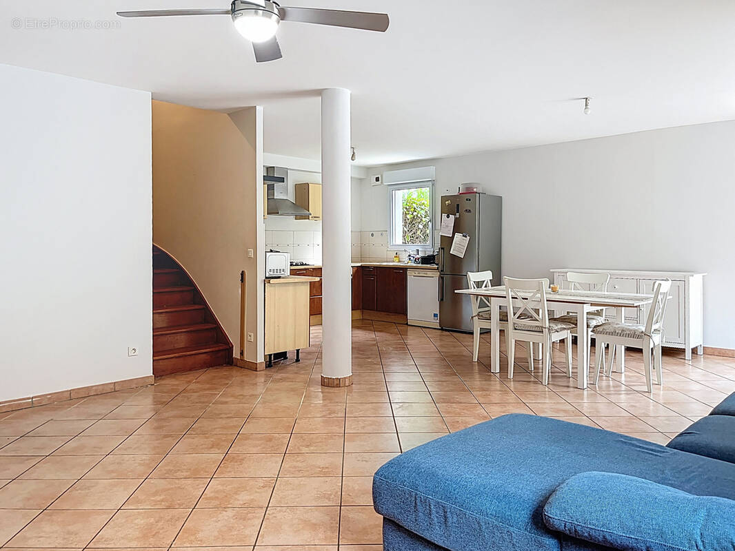 Appartement à CRANVES-SALES