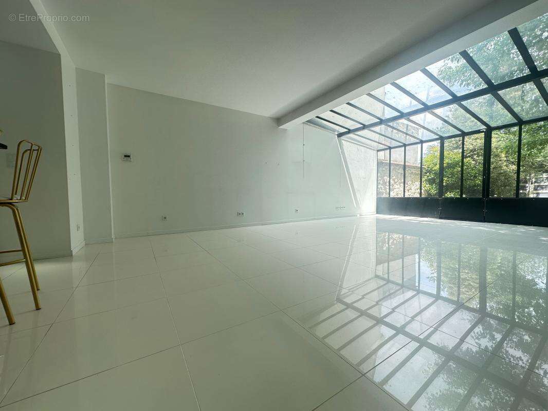 Maison à SAINT-MAUR-DES-FOSSES