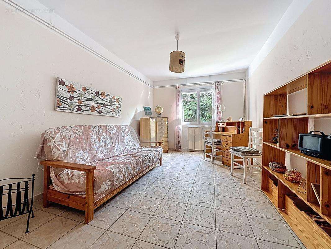 Rare à Saint-Aygulf : 2 appartements T4 sur 800 m² proche mer - photo 10
