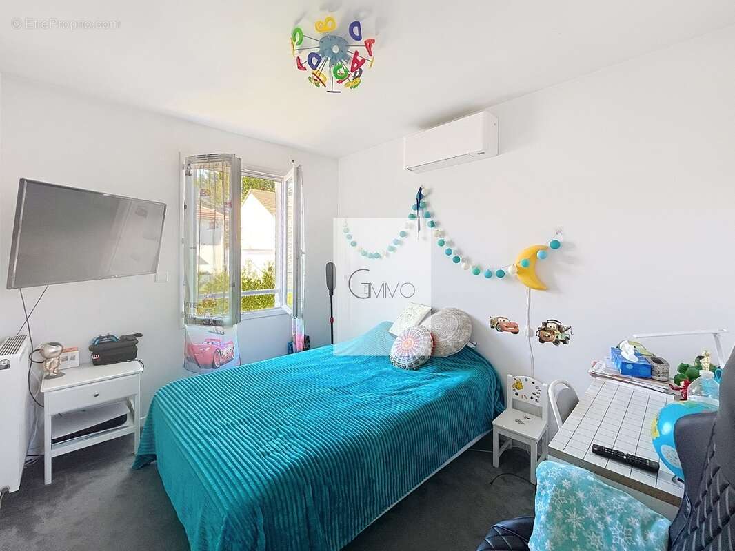 Maison à L'HAY-LES-ROSES