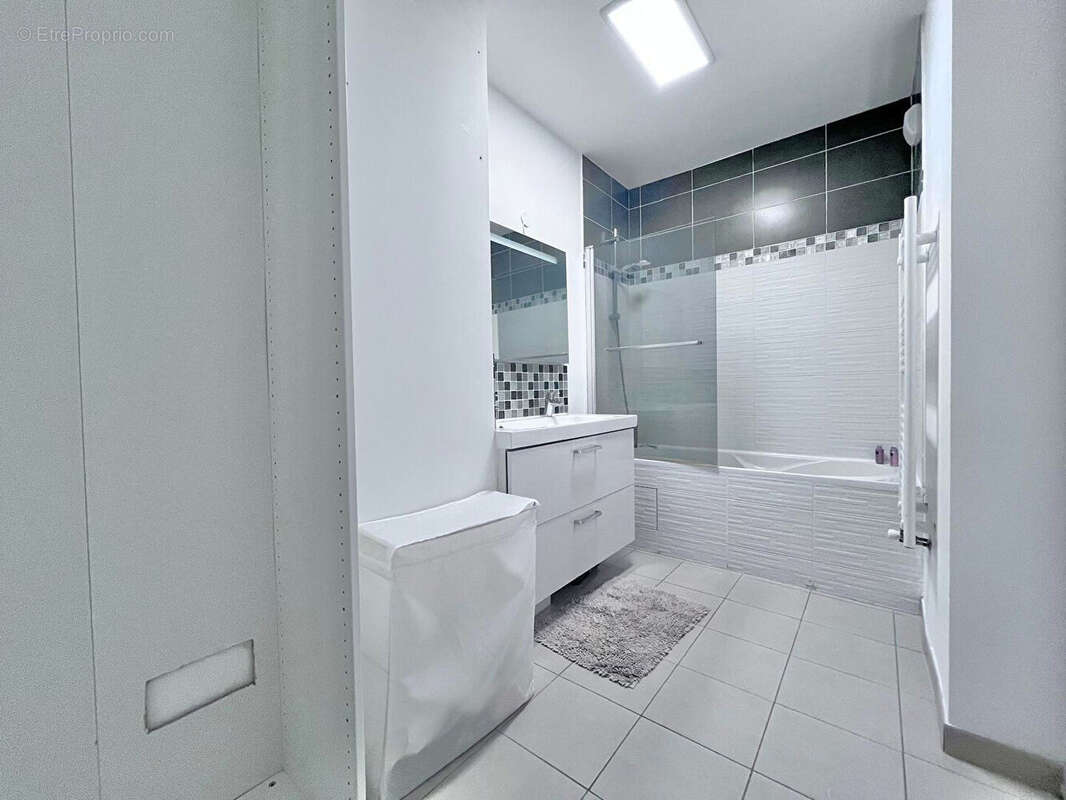 Appartement à FONTENAY-SOUS-BOIS