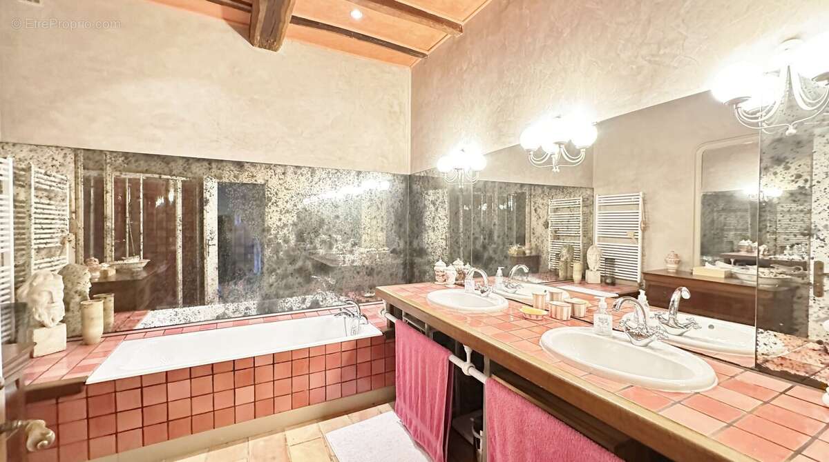 Maison à SAINTE-MARIE-DE-GOSSE