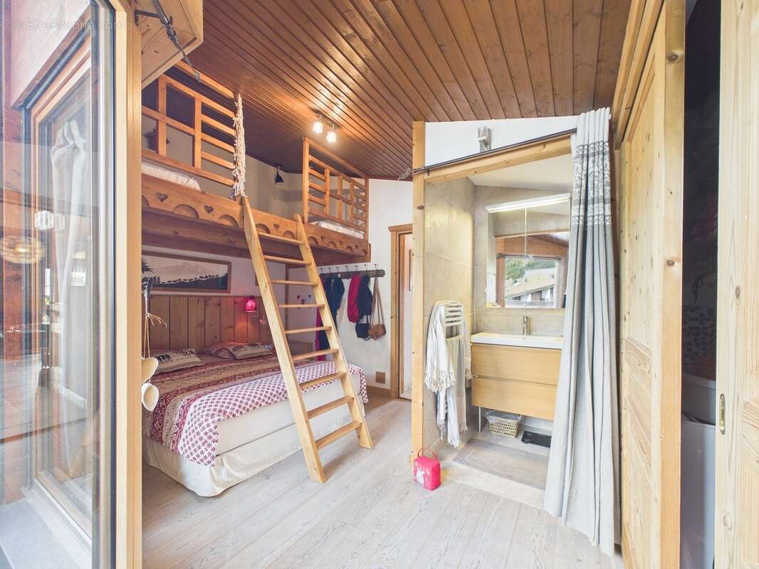Haute Savoie (74), à vendre SAMOENS - Domaine skiable Grand Massif - Appartement T4 duplex - photo 8