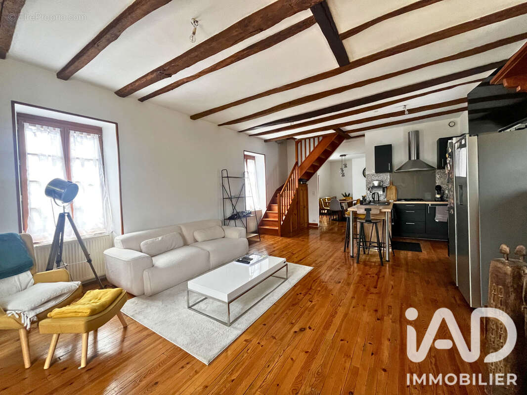 Maison 79 m² à Puybrun  - photo 4