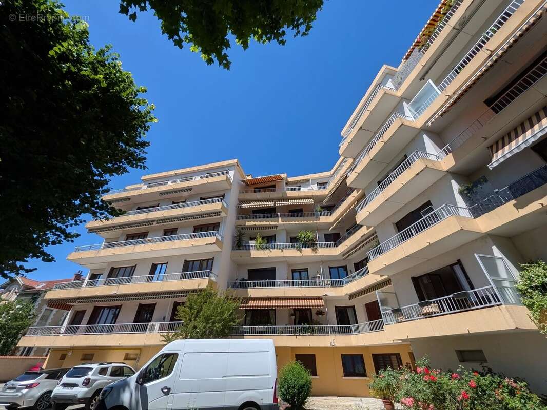 Appartement à ROMANS-SUR-ISERE