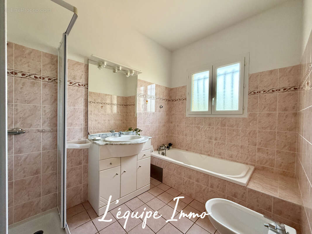 Maison T4 de 113m2 sur 2230m2 en pleine campagne. - photo 9