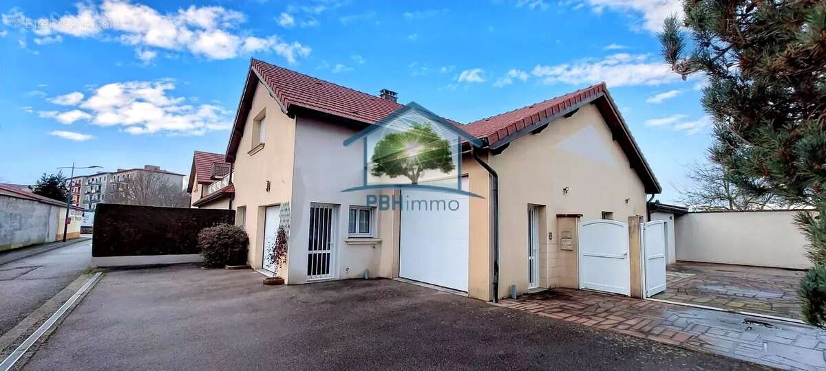 Maison à GOLBEY