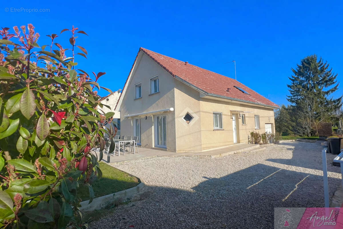 Maison à FOURG