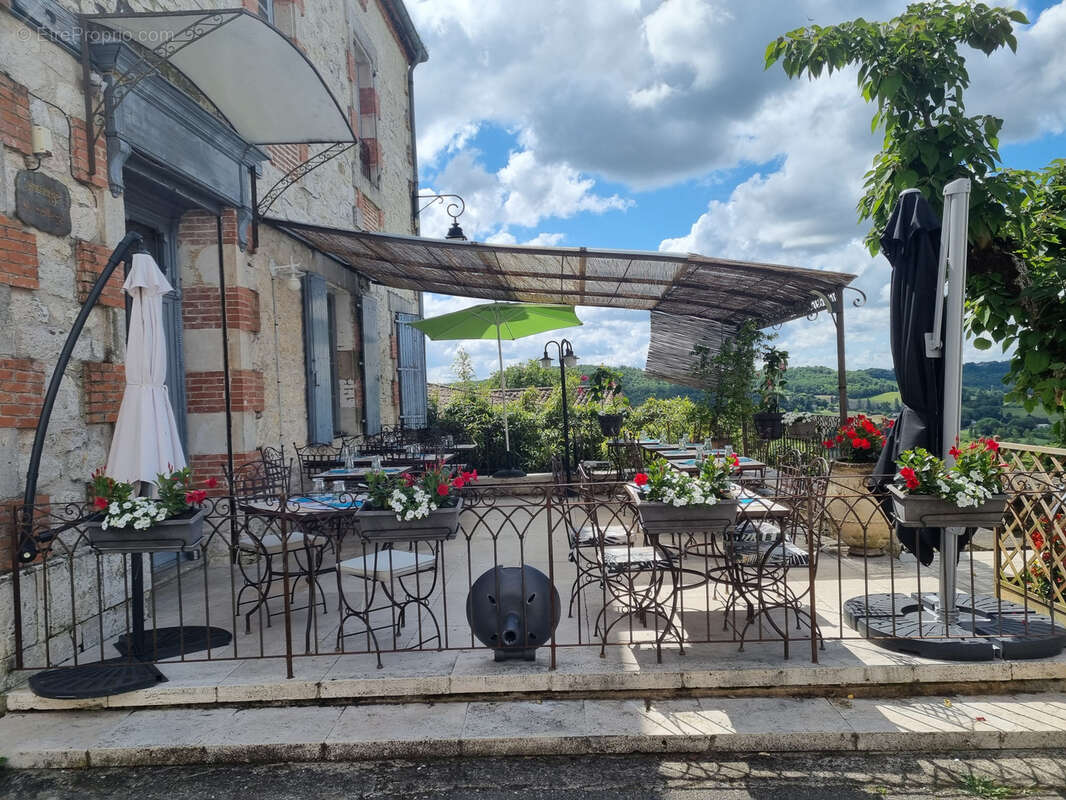 Commerce à LAUZERTE