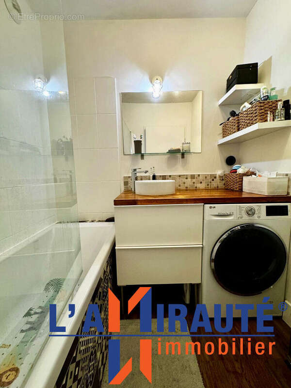 Appartement à SARTROUVILLE