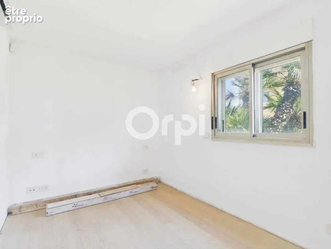 Appartement 100 m de la mer 2p avec loggia - rez de jardin - à 50 m de la mer - ideal investisseur. - cave -parking - photo 11