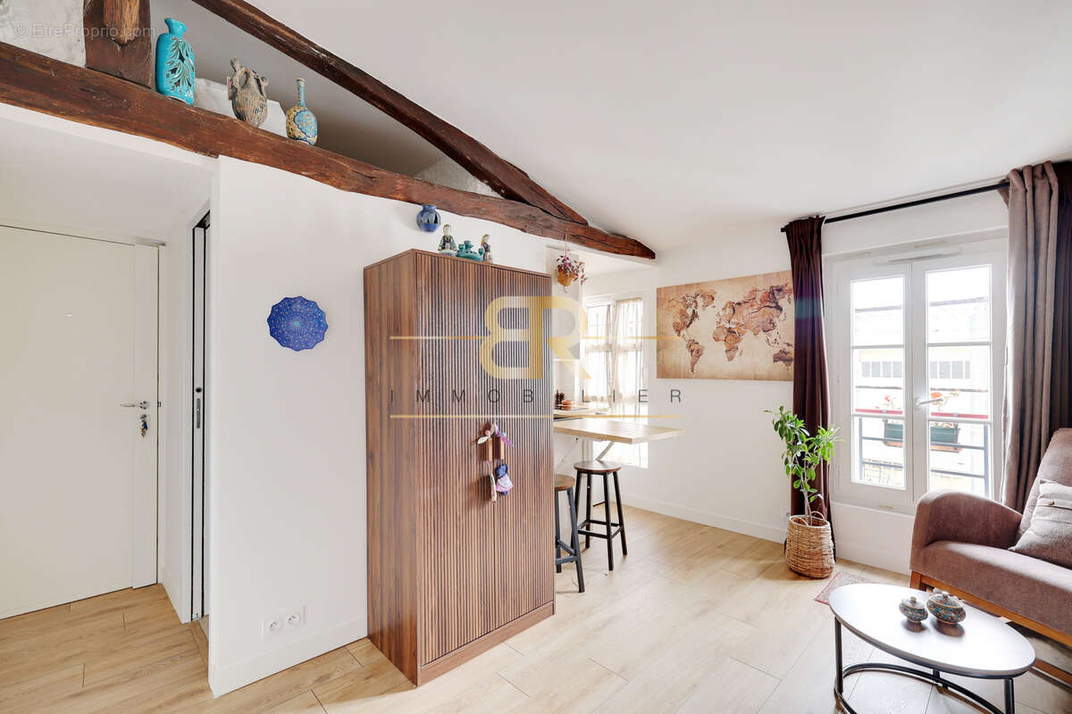 Appartement à PARIS-11E