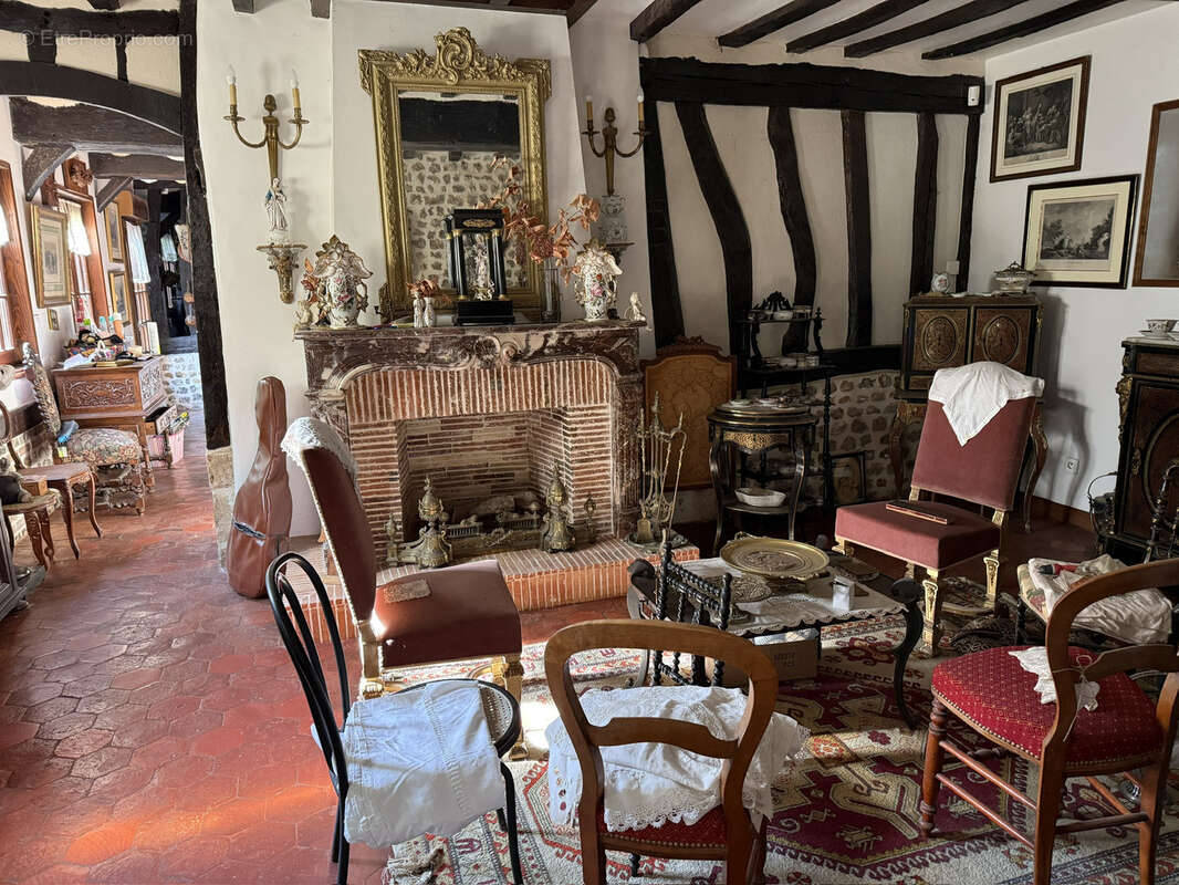 Maison à MONTIVILLIERS