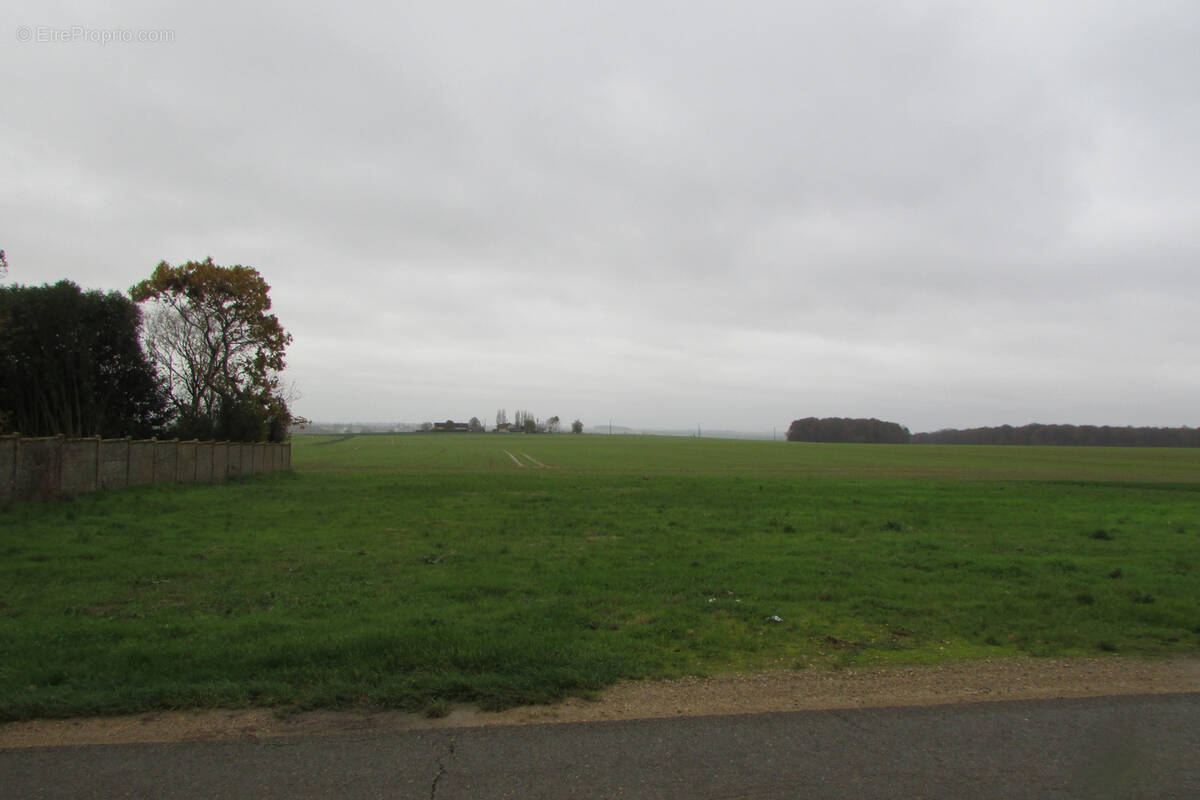 Terrain à ILLIERS-COMBRAY