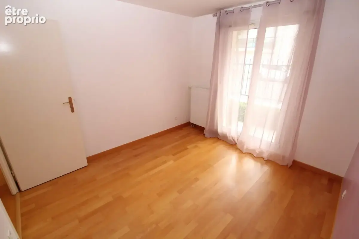 Appartement 3 pièces 62 m² à vendre à Guyancourt (78280) - photo 9