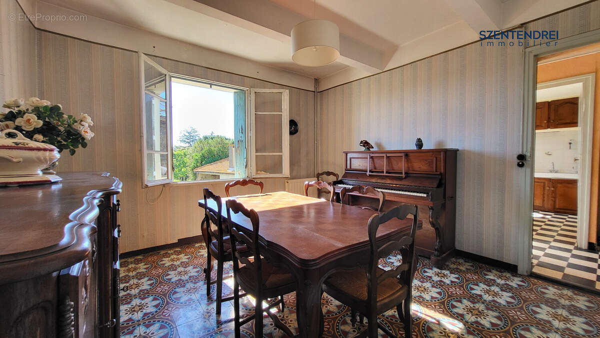 Maison à BEZIERS