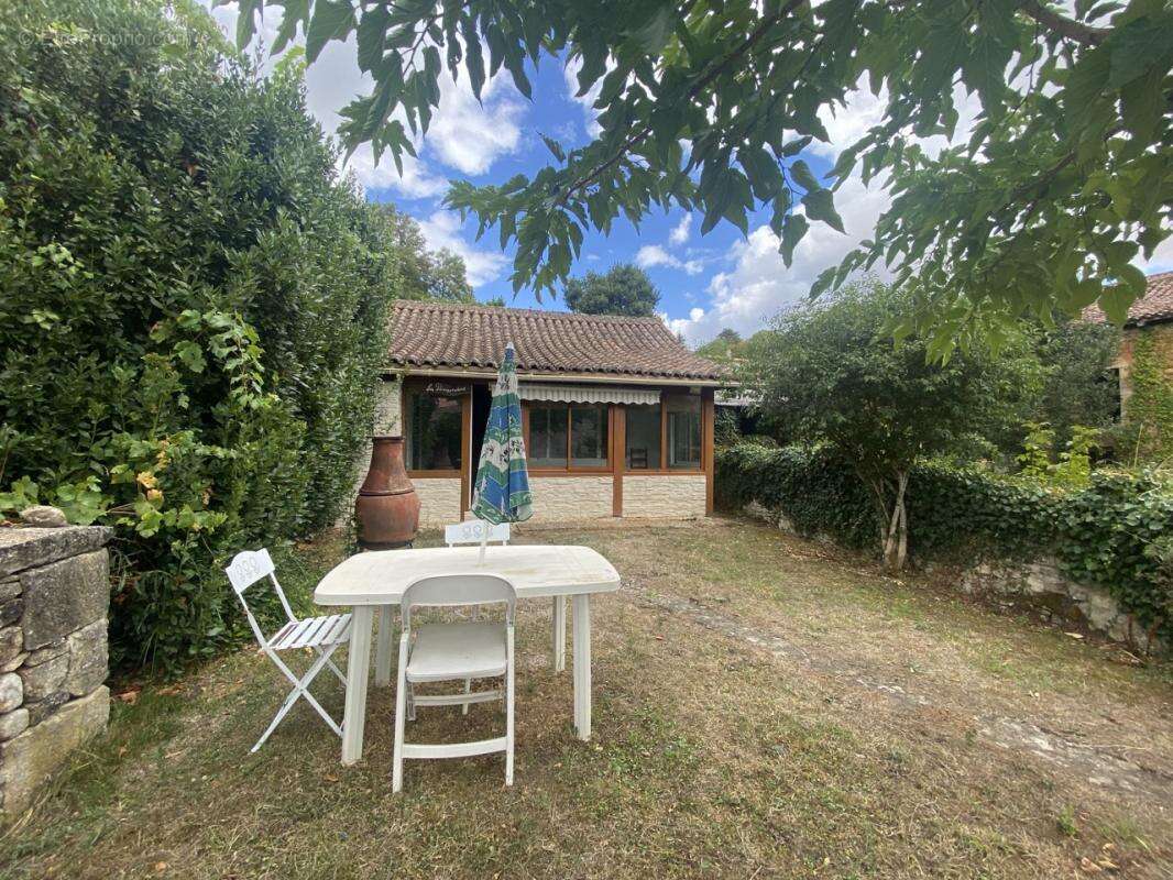 Maison à NANTEUIL-EN-VALLEE