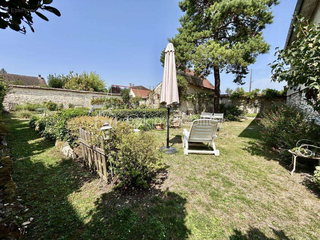 Maison à MORET-SUR-LOING